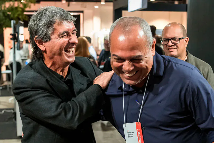 Networking na feira de negócios